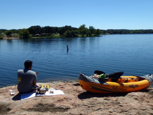 Island picnic via kayak